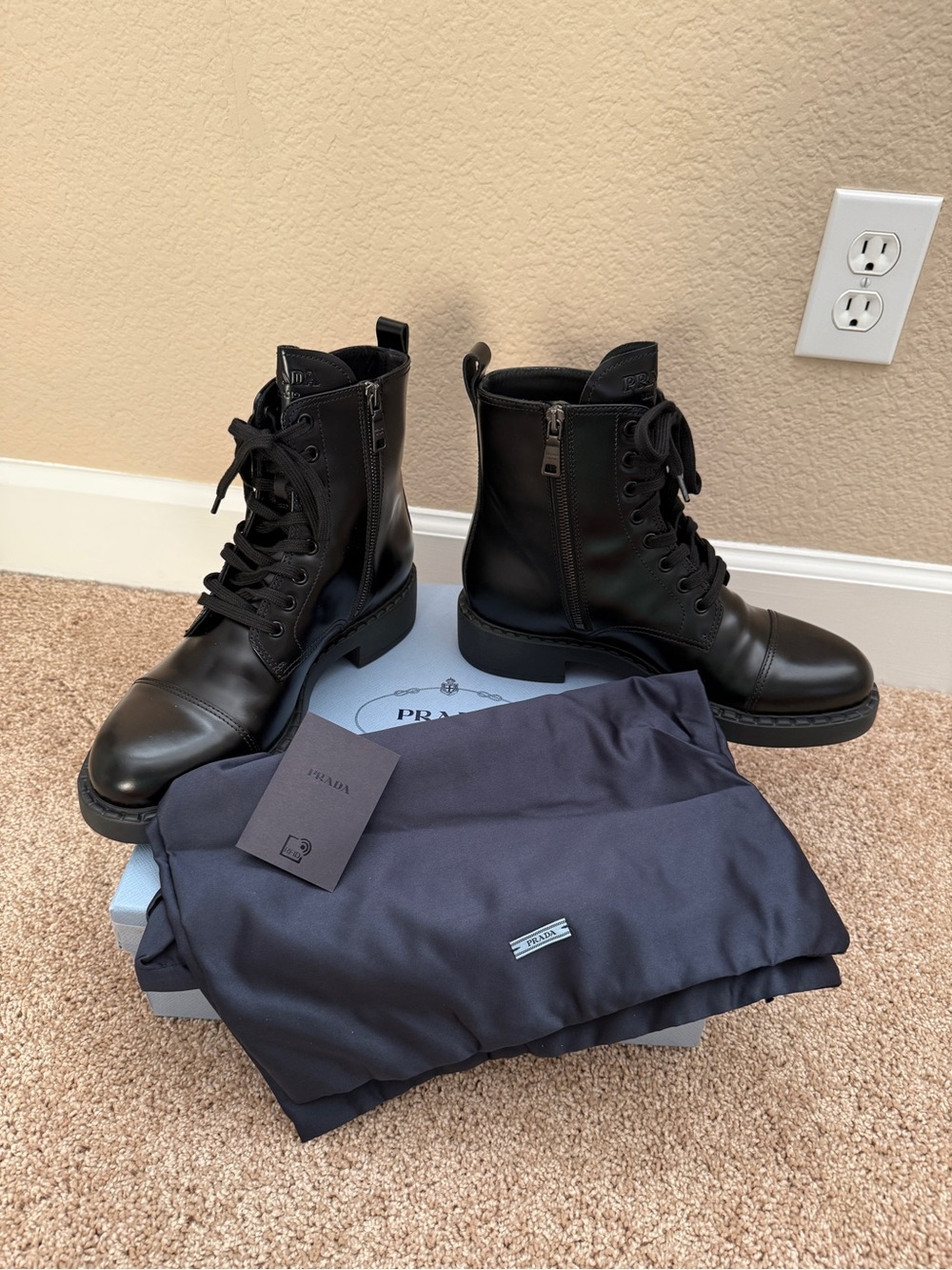 NEW Prada Black Spazzolato Leather Combat Boots Size 40 1T360M